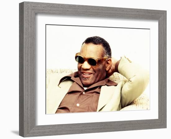 Ray Charles Backstage at Saturday Night Live, 1977-null-Framed Photo