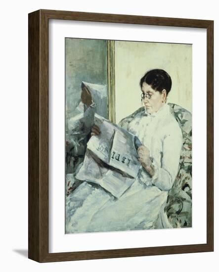 Reading "Le Figaro"-Mary Cassatt-Framed Giclee Print