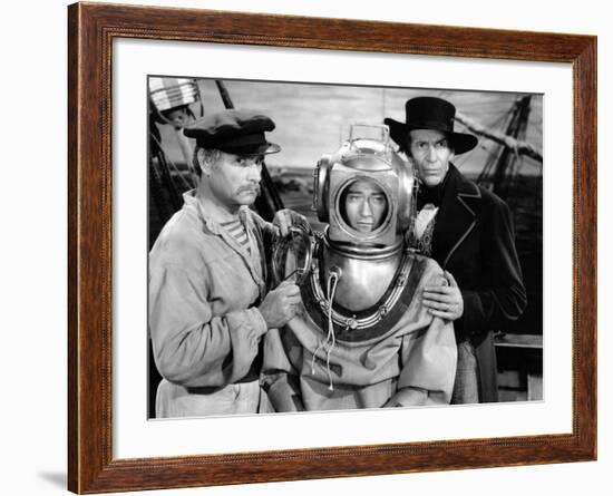 Reap The Wild Wind, Victor Varconi, John Wayne, Raymond Massey, 1942-null-Framed Photo