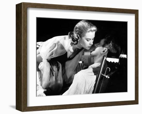 REAR WINDOW, 1954 directed by ALFRED HITCHCOCK Grace Kelly and James Stewart (b/w photo)-null-Framed Photo