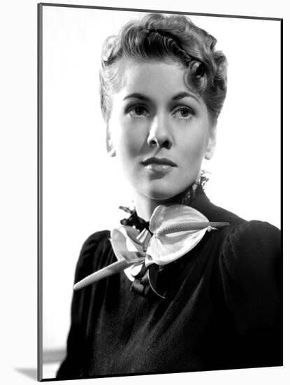 Rebecca, Joan Fontaine, 1940-null-Mounted Photo