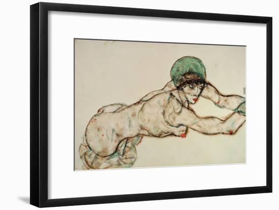 Reclining Female Nude with Green Cap, Leaning to the Right, 1914-Egon Schiele-Framed Giclee Print