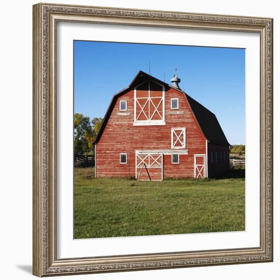 Red Barn-Ron Chapple-Framed Photographic Print