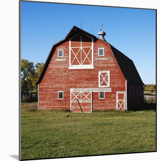 Red Barn-Ron Chapple-Mounted Photographic Print