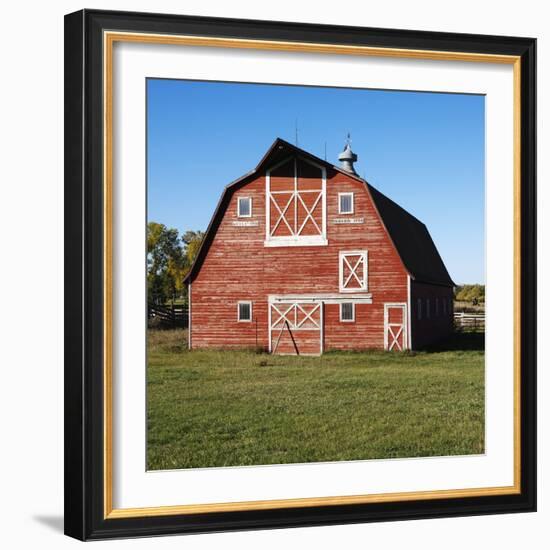 Red Barn-Ron Chapple-Framed Photographic Print