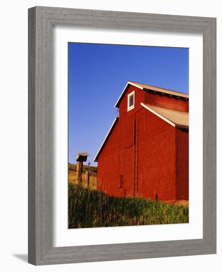 Red Barn-Stuart Westmorland-Framed Photographic Print