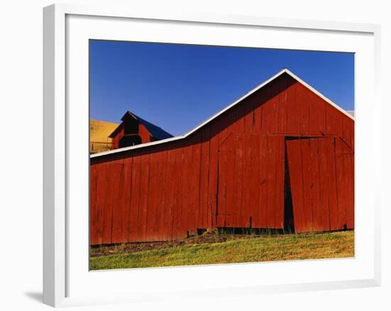 Red Barns-Stuart Westmorland-Framed Photographic Print