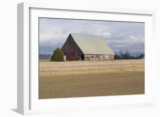 Red Door Barn-Dana Styber-Framed Photographic Print