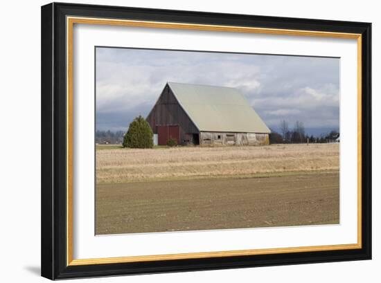 Red Door Barn-Dana Styber-Framed Photographic Print