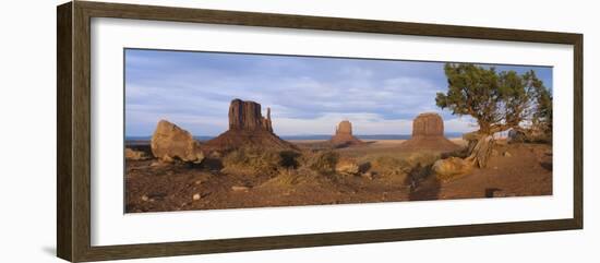 Red Sandstone Monuments in Monument Valley Navajo Tribal Park, Grand Canyon Np, Arizona, USA-Paul Souders-Framed Photographic Print