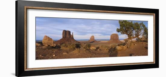 Red Sandstone Monuments in Monument Valley Navajo Tribal Park, Grand Canyon Np, Arizona, USA-Paul Souders-Framed Photographic Print