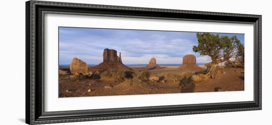 Red Sandstone Monuments in Monument Valley Navajo Tribal Park, Grand Canyon Np, Arizona, USA-Paul Souders-Framed Photographic Print