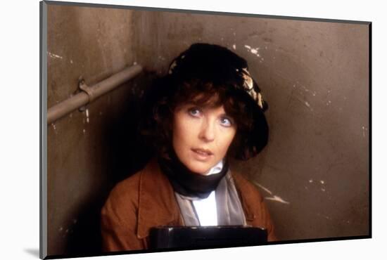 REDS, 1981 directed by WARREN BEATTY Diane Keaton (photo)-null-Mounted Photo