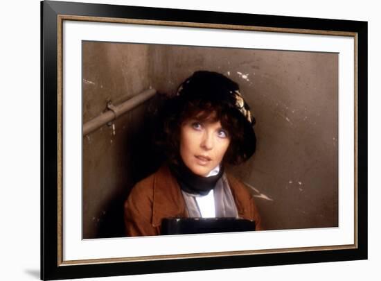 REDS, 1981 directed by WARREN BEATTY Diane Keaton (photo)-null-Framed Photo