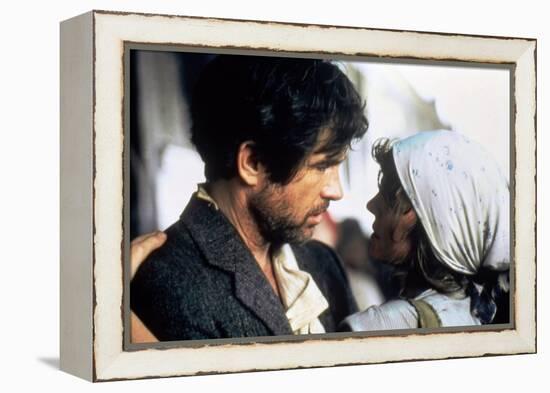 REDS, 1981 directed by WARREN BEATTY Warren Beatty and Diane Keaton (photo)-null-Framed Stretched Canvas