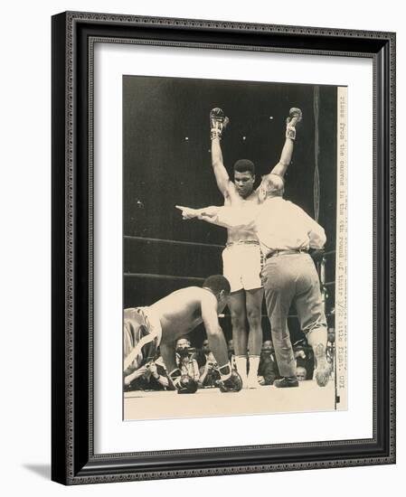 Referee John Lobianco Waves Champion Cassius Clay to a Corner-null-Framed Photographic Print