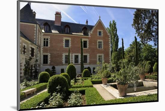 Renaissance Garden, Leonardo da Vinci's House and Museum, Clos Luce, Amboise, Loire Valley, France-Peter Richardson-Mounted Photographic Print