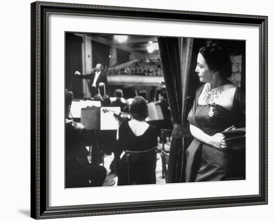 Renaissance in Louisville: Opera Singer Blanche Thebom Backstage During Concert-Alfred Eisenstaedt-Framed Premium Photographic Print