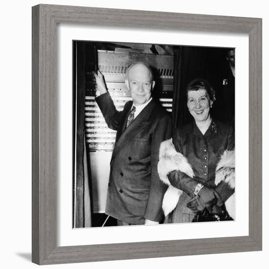 Republican Presidental Nominee, General Dwight Eisenhower, and Wife Mamie, Voting in 1952 Election-null-Framed Photo