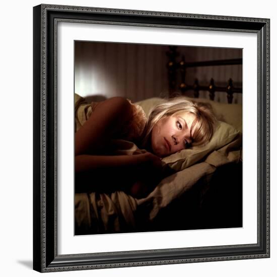 REPULSION, 1965 directed by ROMAN POLANSKI Catherine Deneuve (photo)-null-Framed Photo