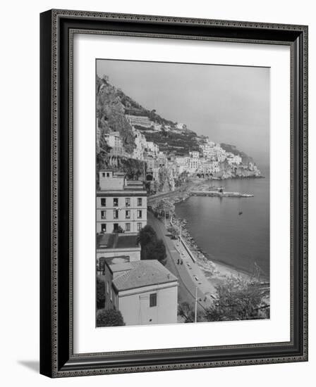 Resort Town of Amalfi on the Sorrento Peninsula-Alfred Eisenstaedt-Framed Photographic Print