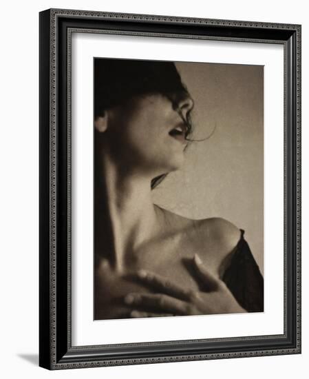 Retro Diva-Anna Mutwil-Framed Photographic Print