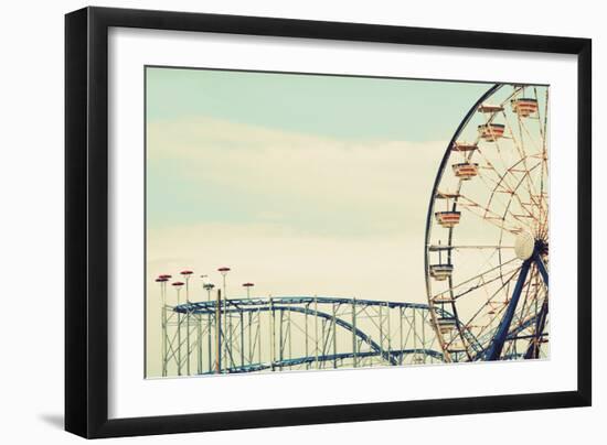 Retro Ferris-Gail Peck-Framed Photographic Print