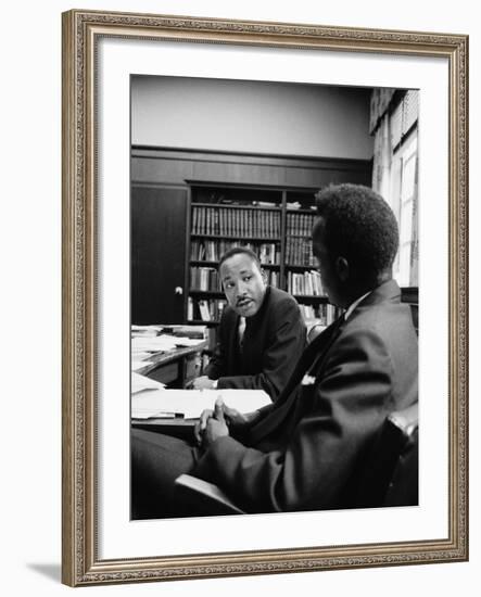 Reverend Martin Luther King Talking with Visiting African Leader Kenneth Kaunda-Alfred Eisenstaedt-Framed Premium Photographic Print