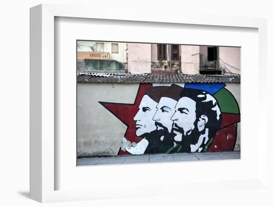 Revolutionary Mural Painted on Wall, Havana Centro, Havana, Cuba, West Indies, Central America-Lee Frost-Framed Photographic Print