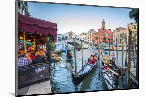 Rialto Bridge, Grand Canal, Venice, Italy-Jon Arnold-Mounted Photographic Print