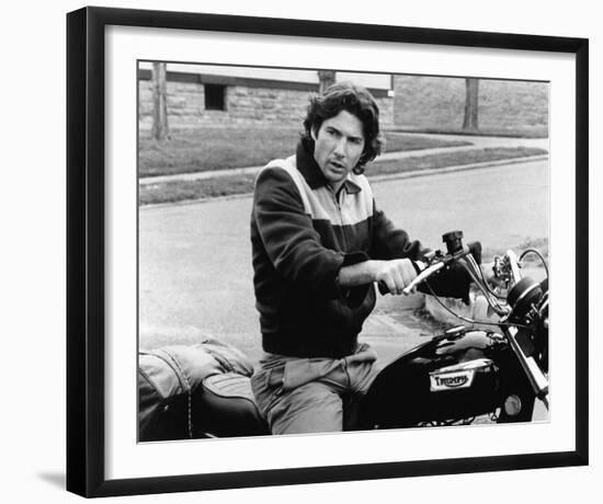 Richard Gere - An Officer and a Gentleman-null-Framed Photo