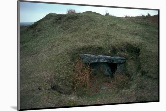 Rillaton Barrow, 24th century BC-Unknown-Mounted Photographic Print