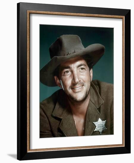 RIO BRAVO, 1959 directed by HOWARD HAWKS Dean Martin (photo)-null-Framed Photo