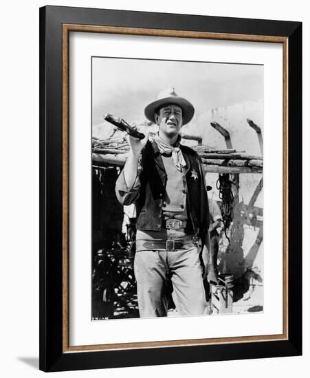 RIO BRAVO, 1959 directed by HOWARD HAWKS John Wayne (b/w photo)-null-Framed Photo