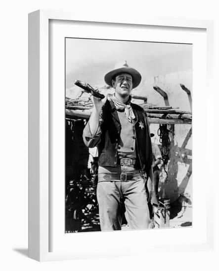 RIO BRAVO, 1959 directed by HOWARD HAWKS John Wayne (b/w photo)-null-Framed Photo