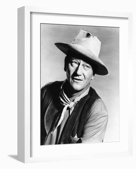 RIO BRAVO, 1959 directed by HOWARD HAWKS John Wayne (b/w photo)-null-Framed Photo