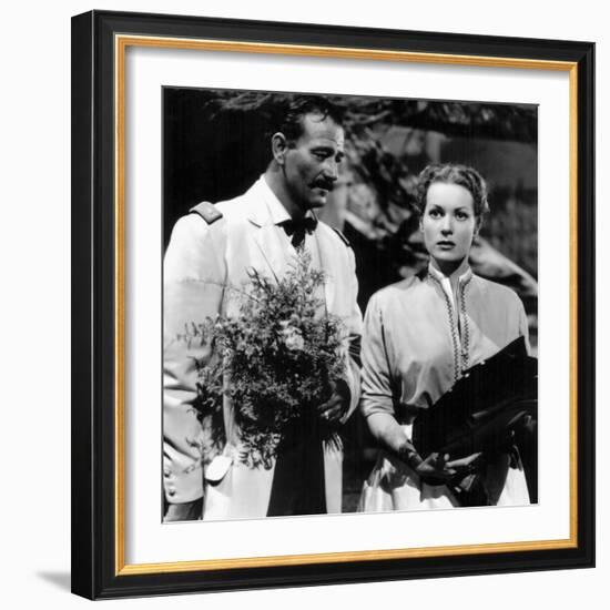 RIO GRANDE, 1950 directed by JOHN FORD John Wayne and Maureen O'Hara (b/w photo)-null-Framed Photo