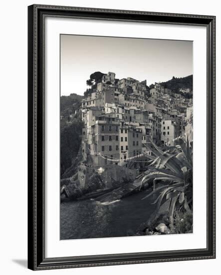 Riomaggiore, Cinque Terre, Riviera Di Levante, Liguria, Italy-Jon Arnold-Framed Photographic Print