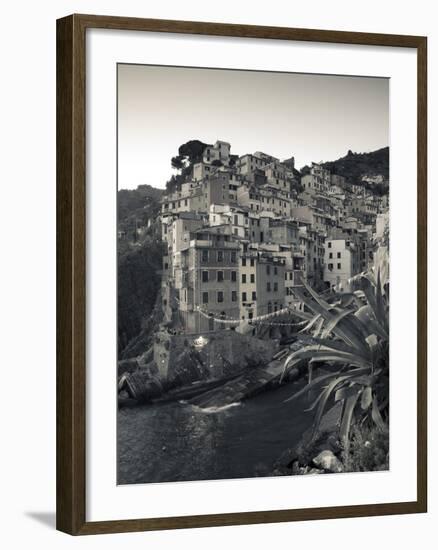 Riomaggiore, Cinque Terre, Riviera Di Levante, Liguria, Italy-Jon Arnold-Framed Photographic Print