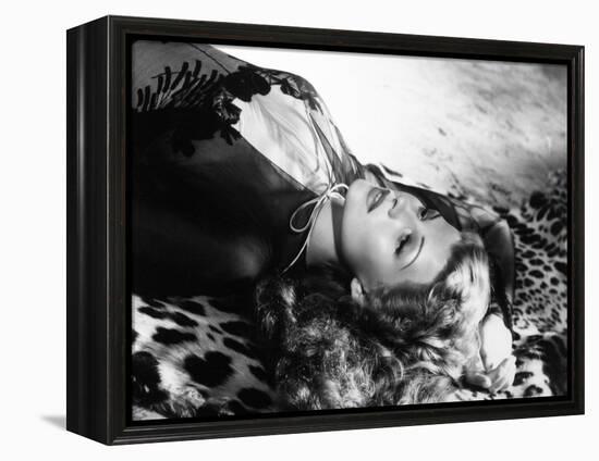 Rita Hayworth, 1942-null-Framed Premier Image Canvas