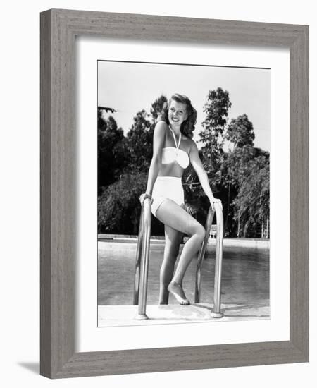 Rita Hayworth, 1945-null-Framed Photographic Print