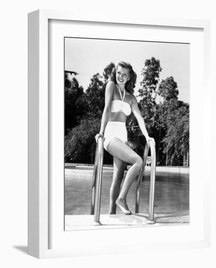 Rita Hayworth, 1945-null-Framed Photographic Print