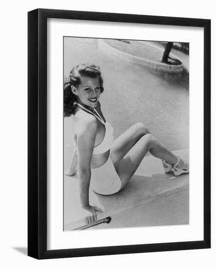 Rita Hayworth, 1945-null-Framed Photographic Print