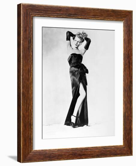 Rita Hayworth, Gilda, 1946-null-Framed Photographic Print