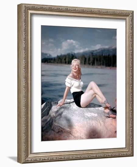 River of No Return, Marilyn Monroe, Directed by Otto Preminger, 1954-null-Framed Photo