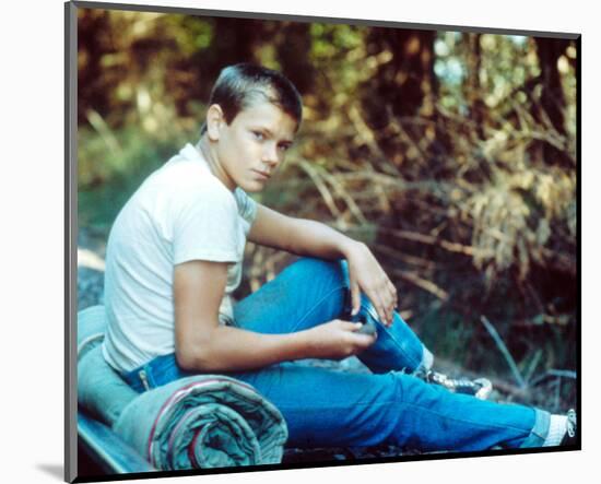River Phoenix, Stand by Me (1986)-null-Mounted Photo