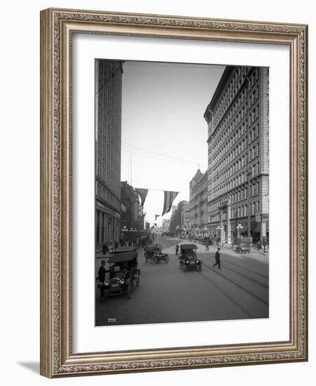 Riverside Avenue, Spokane, 1916-null-Framed Giclee Print