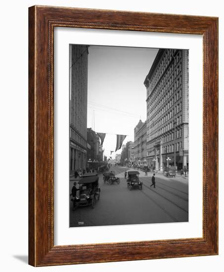 Riverside Avenue, Spokane, 1916-null-Framed Giclee Print