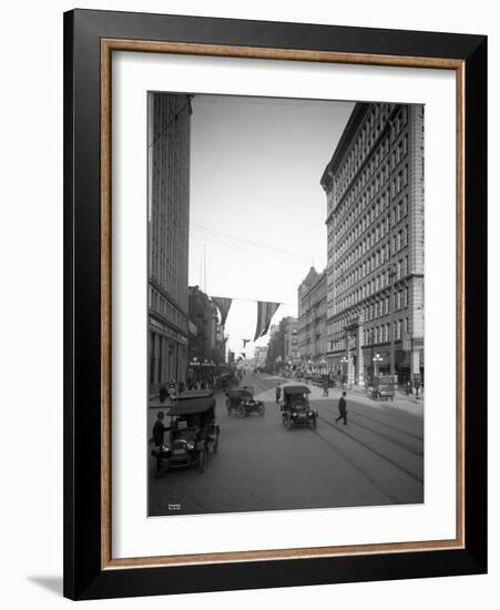 Riverside Avenue, Spokane, 1916-null-Framed Giclee Print