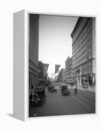 Riverside Avenue, Spokane, 1916-null-Framed Premier Image Canvas